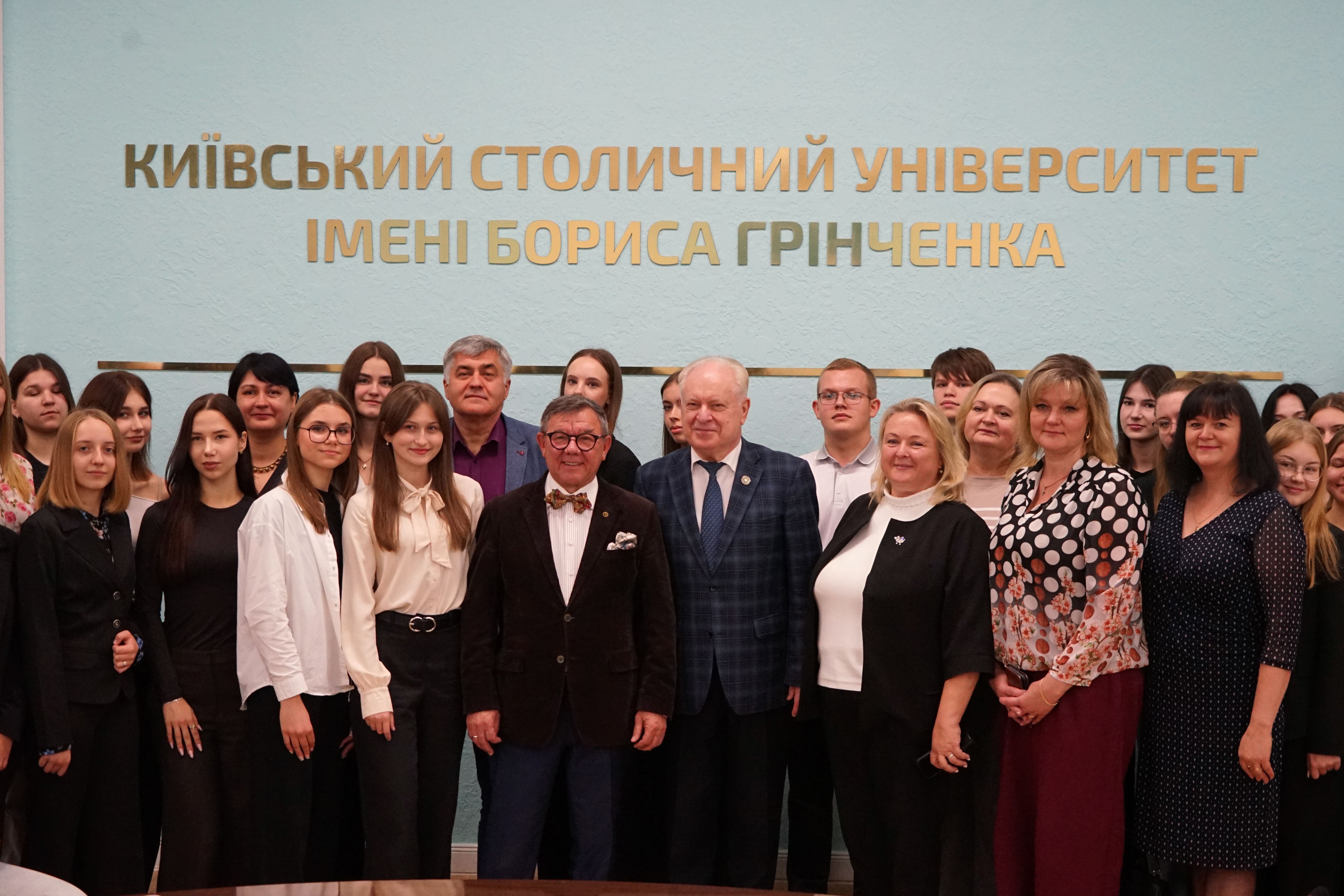 Урочисте підписання угоди про співпрацю між Університетом та Державним підприємством «Генеральна дирекція з обслуговування іноземних представництв»