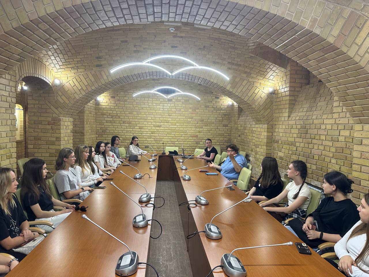 Продовжуємо щорічні корпоративні традиції: екскурсії до Музею Бориса Грінченка першокурсників-міжнародників Продовжуємо щорічні корпоративні традиції: екскурсії до Музею Бориса Грінченка першокурсників-міжнародників