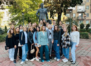 Студенти 1-го курсу ОП «Суспільні комунікації» та «Регіональні студії» відвідали Музей імені Бориса Грінченка 